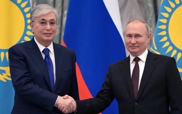 Путин отметил растущий товарооборот между Россией и Казахстаном