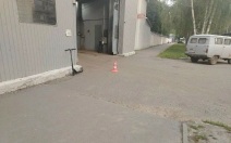 В Йошкар-Оле автомобиль УАЗ сбил 11-летнего подростка на электросамокате