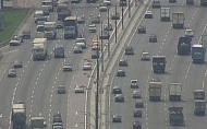 Восемь машин попали в массовое ДТП на МКАД в Москве