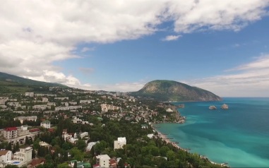 "Люди стали дружнее": как в Крыму бизнесмены помогают друг другу с топливом