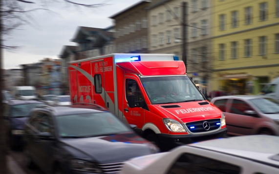 Выросло число пострадавших при наезде фургона на толпу в Берлине