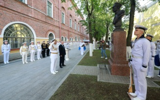 В Петербурге состоялась церемония открытия бюста адмирала Нахимова