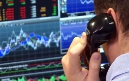 Нефть подешевела более чем на 5% после приостановки ударов США по Ирану