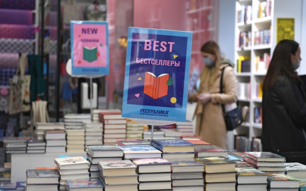 Президент "Эксмо-АСТ" рассказал, как ИИ помогает в книгопечатании