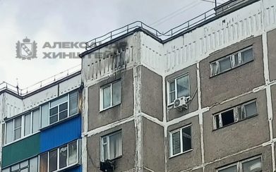 Украинский беспилотник ударил по многоэтажке в Курске, есть раненый