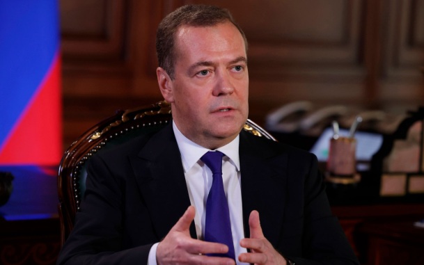 Медведев заявил, что победа в СВО является условием сохранения России