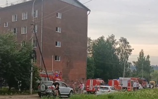 Пожар вспыхнул в здании общежития ИГУ в Иркутске