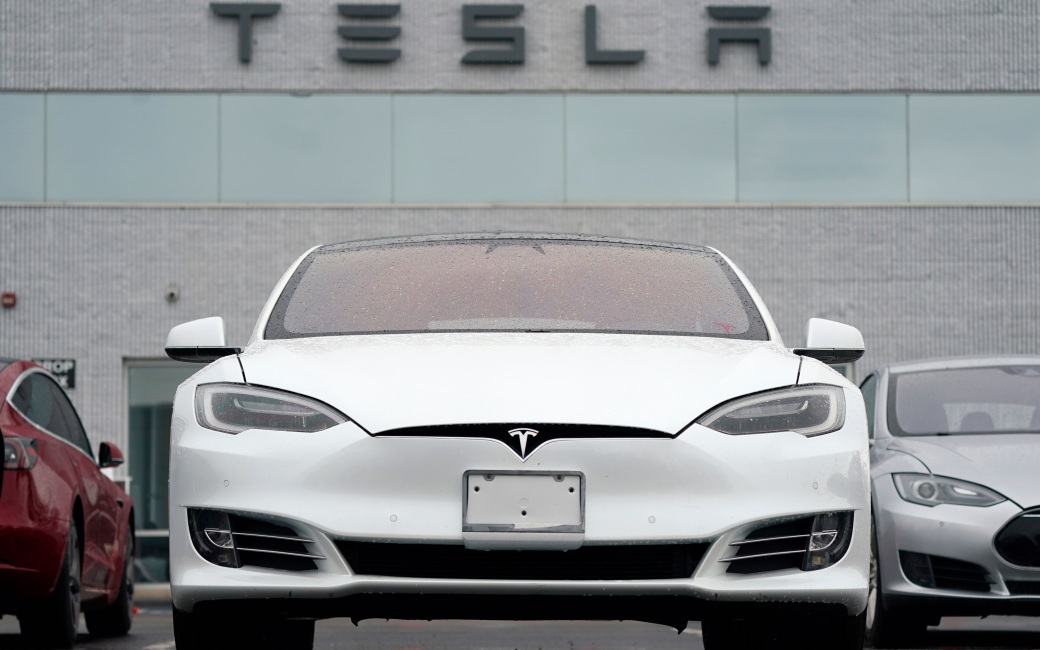 Tesla может вывести бизнес из Китая при слиянии со SpaceX