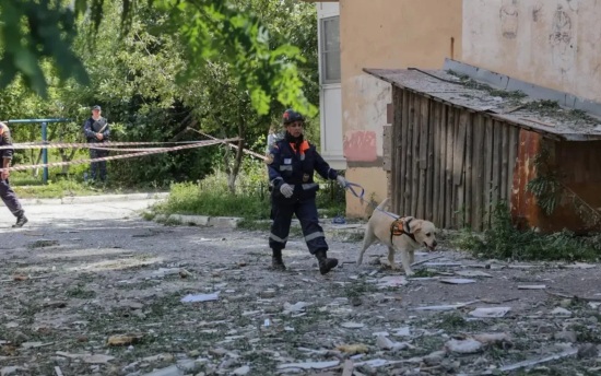 Жители дома, пострадавшего при атаке БПЛА в ростовском Гуково, останутся в ПВР