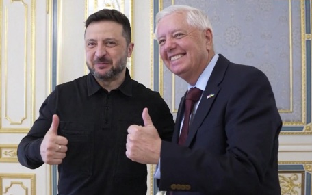 Источники Виктора Бута утверждают, что сенатора Грэма отравили украинцы