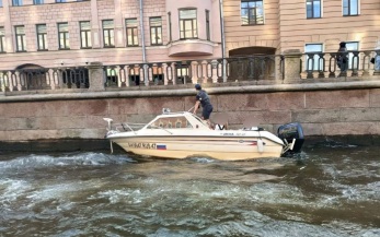 Прокуратура начала проверку по факту столкновения судов в Петербурге