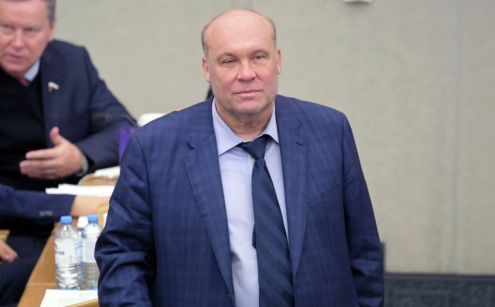 Киев ночной атакой на РФ хотел испортить День ВДВ, заявил Колесник