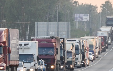 На границе Белоруссии и Латвии увеличиваются очереди из ожидающих автомобилей