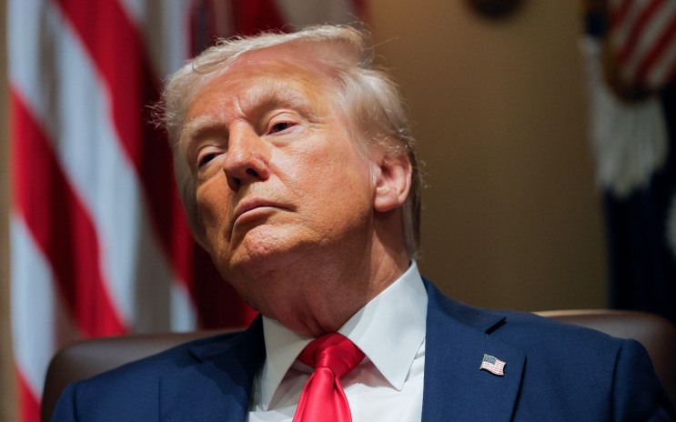 Трамп: очень скоро Ормузский пролив будет открыт, иначе последует удар по Ирану