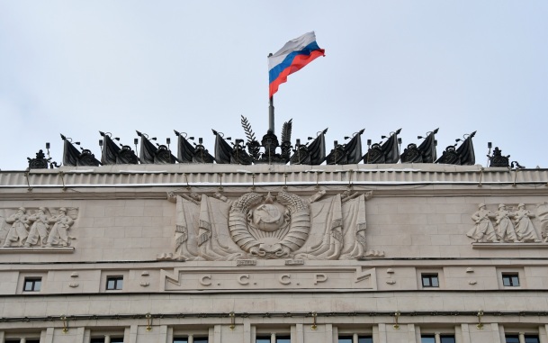 Путин провел масштабные кадровые перестановки в Минобороны и армии