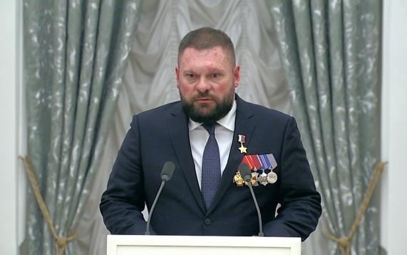 В Белгороде вручили награды "Отец солдата" родителям бойцов СВО
