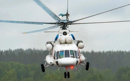 Вертолет со спасенным экипажем Cessna 182 приземлился в Иркутской области