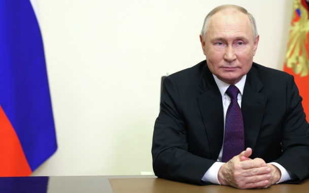 Путин созвонился с командиром 76-й гвардейской десантно-штурмовой дивизии ВДВ