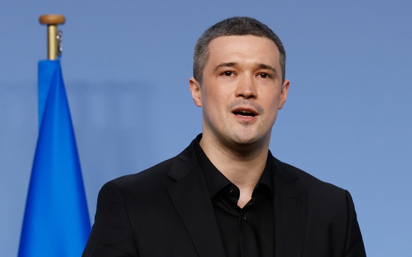 Экс-министр обороны Украины не теряет надежды вернуться на пост