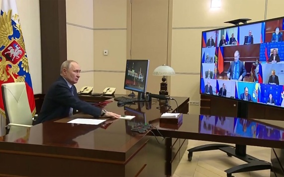 Путин провел совещание Совбеза по защите объектов инфраструктуры