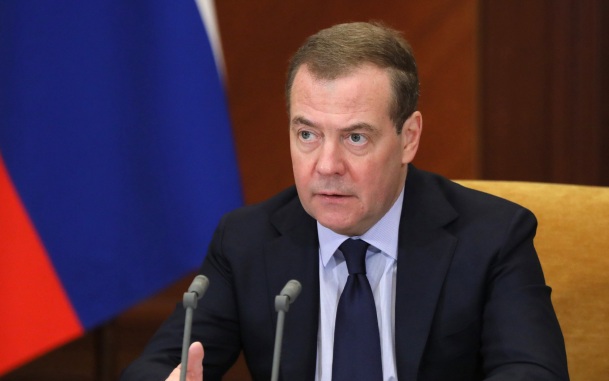 Медведев заявил о полной дискредитации западной дипломатии