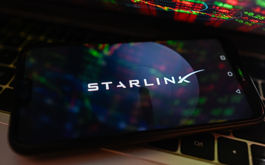 Военэксперт - о том, почему Маск не снимает ограничения на Starlink для ВСУ