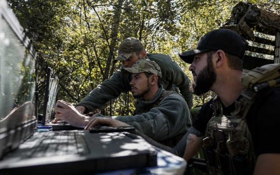 Украинских боевиков из "полков смерти" и "Скалы" переведут в "Азов"