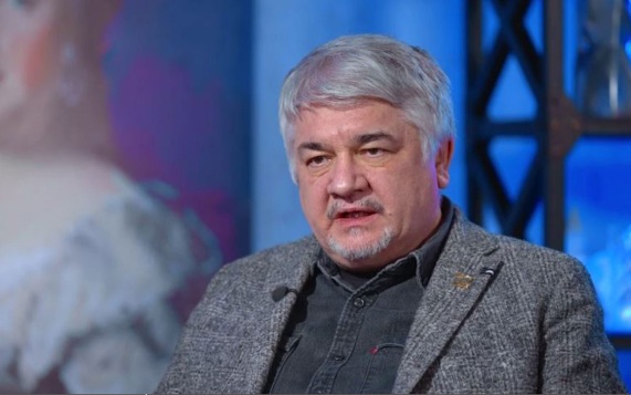 Ищенко предположил, что Залужного могут готовить на замену Зеленскому