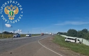 В Татарстане легковушка столкнулась с пассажирским автобусом, пострадали люди