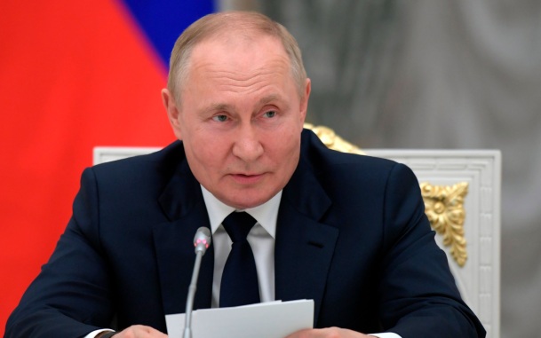 Путин призвал ускорить разработку технологий будущего