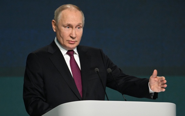 Путин назвал сроки запуска первых станций СКИФ