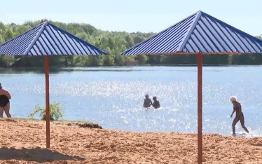 Журналист Лекух назвал отдых украинцев на пляжах пропагандистской операцией