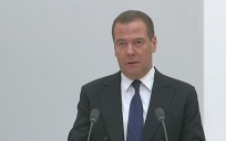 Медведев: слова премьера Японии о Курилах ничего не изменят