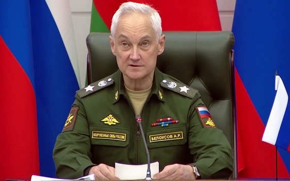 Белоусов проверил ход выполнения задач группировкой "Восток"