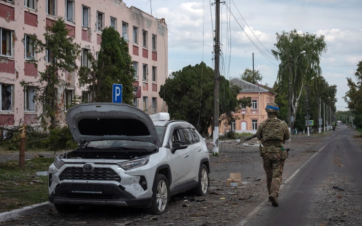 Боевики ВСУ намеренно били по транспорту с надписью "Дети" в приграничье