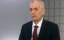 Онищенко пояснил, нужно ли будет осенью носить медицинские маски