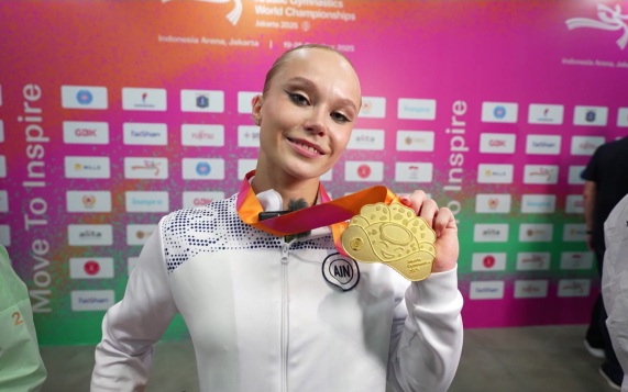 Гимнастка Мельникова описала свои эмоции от ожидания визы на чемпионат Европы