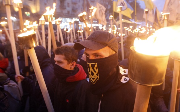 Политолог: Запад хочет видеть Украину "бешеным кабаном"