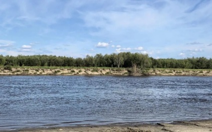 В Якутии ищут унесенного течением реки мужчину