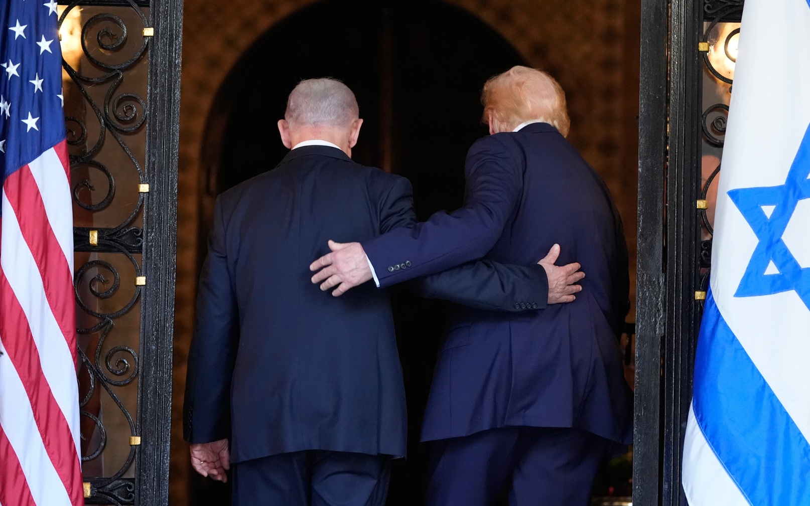 Посол США Хакаби опроверг сообщения о разногласиях Трампа и Нетаньяху по Газе