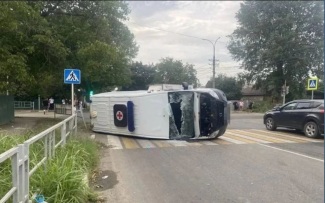 Пять человек пострадали в ДТП со скорой в Армавире