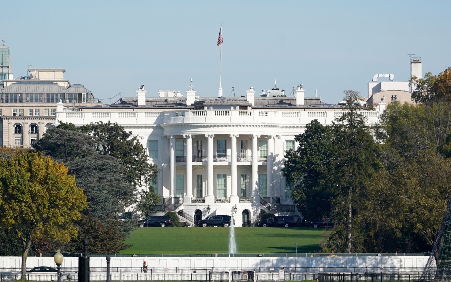AP: США недовольны уступками Омана на переговорах с Ираном