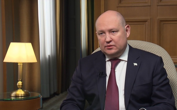 Развожаев: стоит задача справиться с логистикой, трудности бьют по всем отраслям