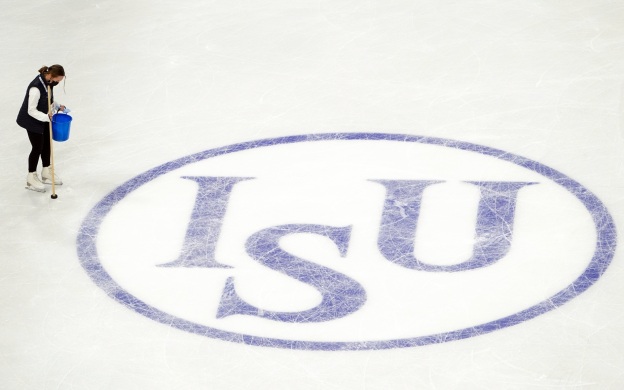 ISU выдал нейтральный статус еще четырем фигуристам РФ