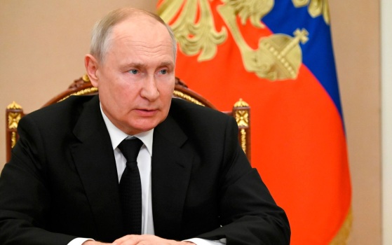 Путин: киевские власти сами выпустили джинна из бутылки