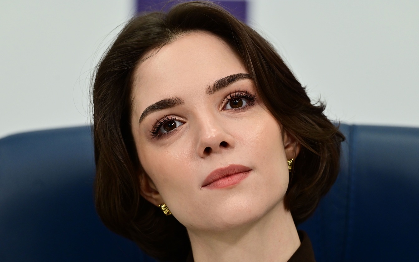 "Идеальное платье найдено": Евгения Медведева рассказала о подготовке к свадьбе