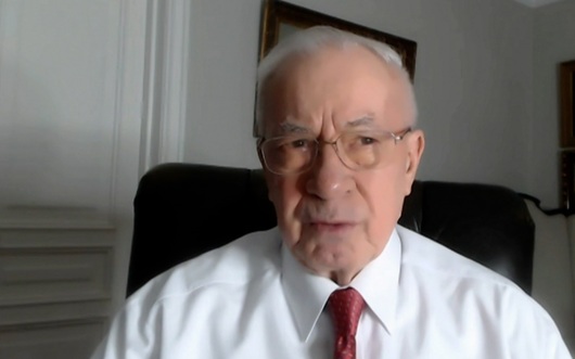 Азаров объяснил, как Лондон организует передачу своих ракет Украине