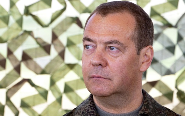 Медведев заявил, что агрессивные планы противников РФ не останутся без ответа
