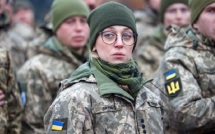 Женщины заменяют мужчин на тыловых должностях в ВСУ