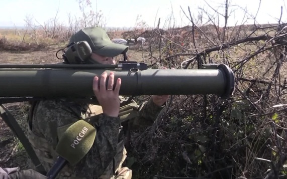 Боец "Востока": от пойманного офицера узнали о позициях ВСУ